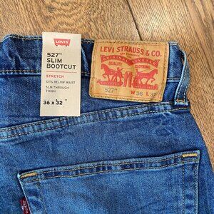 Lewi’s 527 Slim Bootcut, all tags on, new in bag